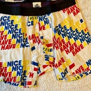 Men’s MeUndies Trunks -(NEW) “Have a nice day” themed, super soft size M.